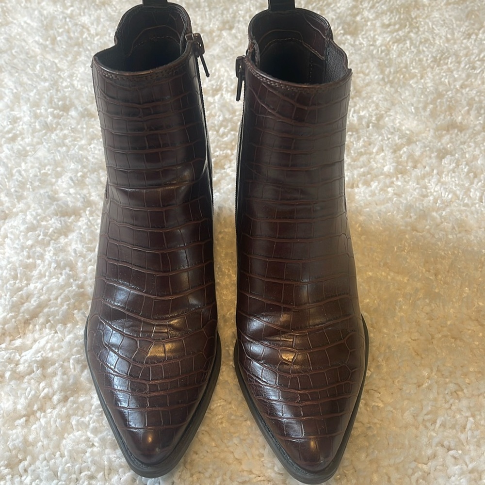 Brown faux croc western booties. Worn 3-4 times. Pointed toe